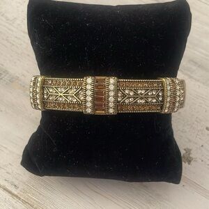 Beautiful Heidi Daus Brown And White Crystal Hinged Bangle Bracelet.